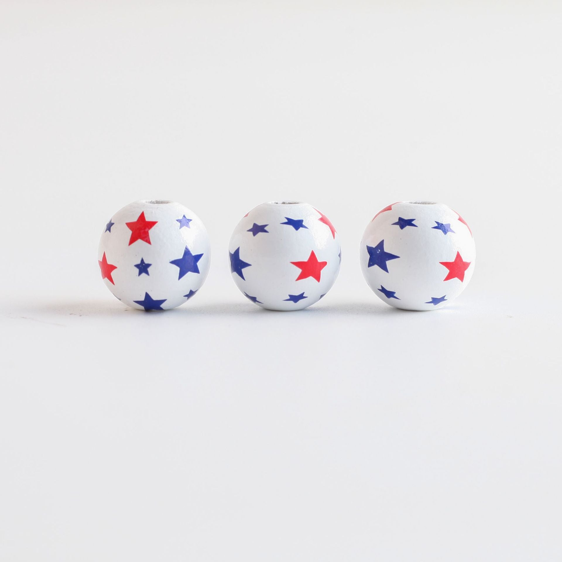 Wholesale of 10PCS/PACK Independence Day Wreath Printed Wooden Beads